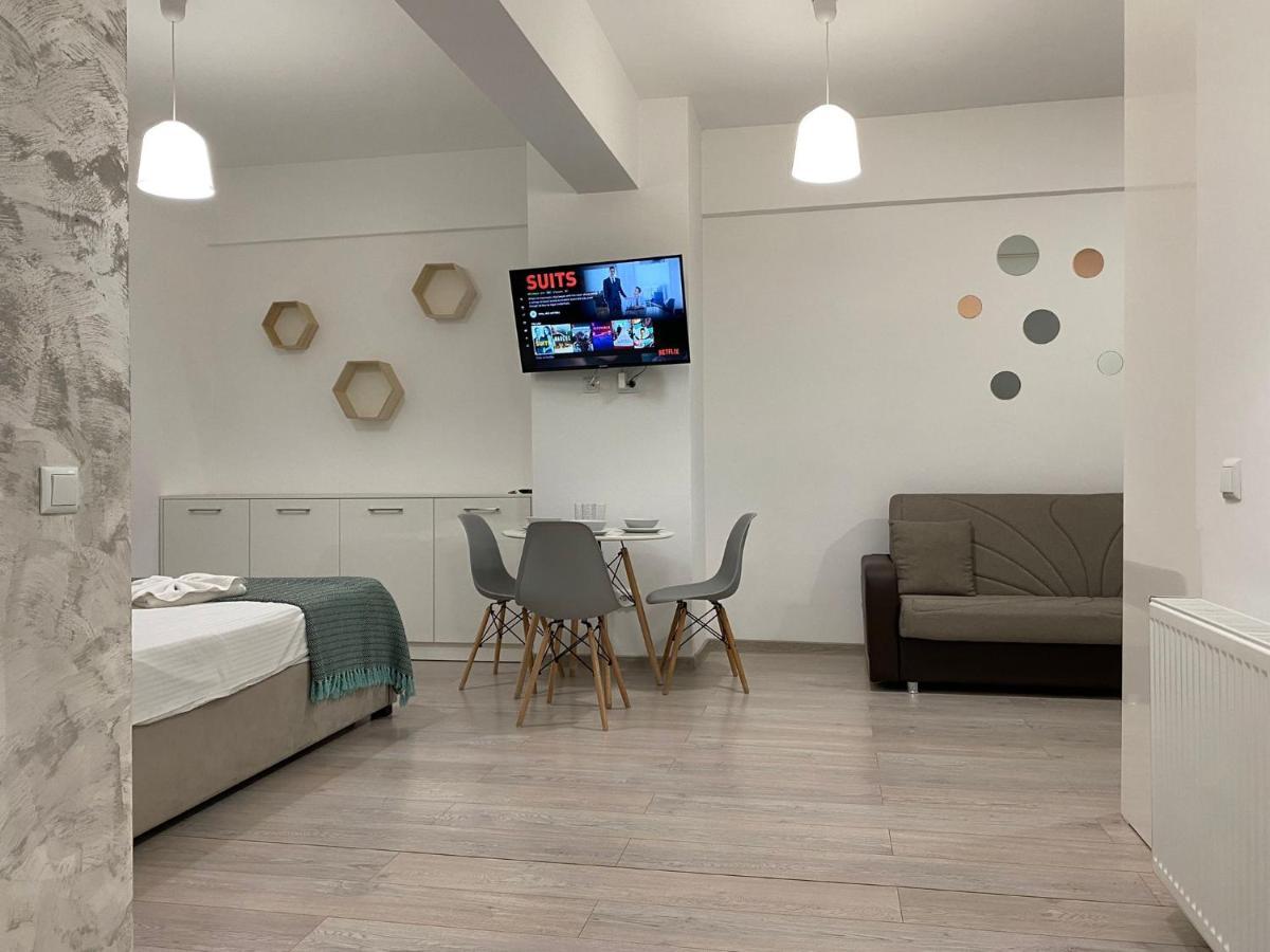 Studios & Apartments Palas By Glam At Lazar Towers Iasi Exterior photo