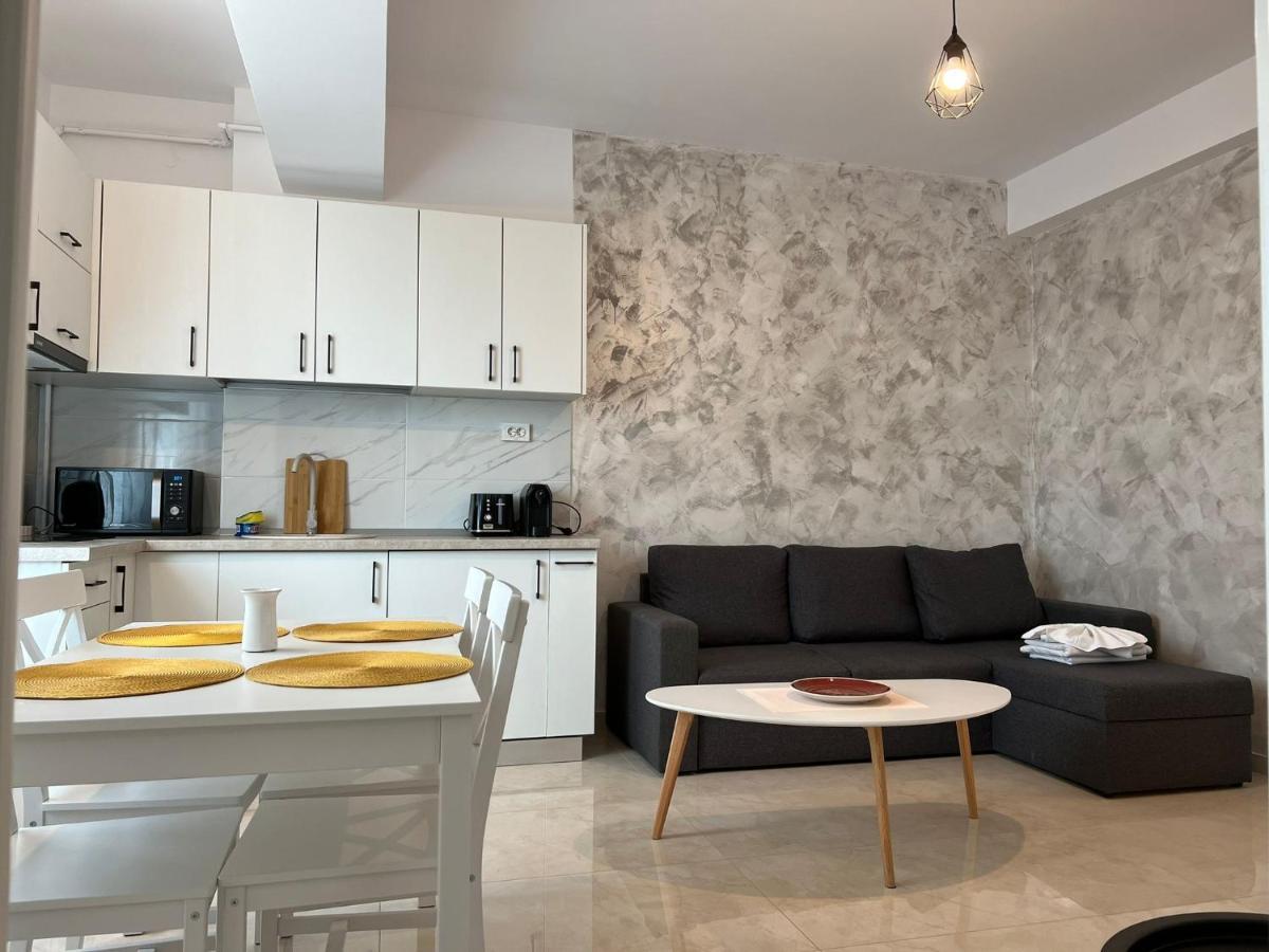 Studios & Apartments Palas By Glam At Lazar Towers Iasi Exterior photo
