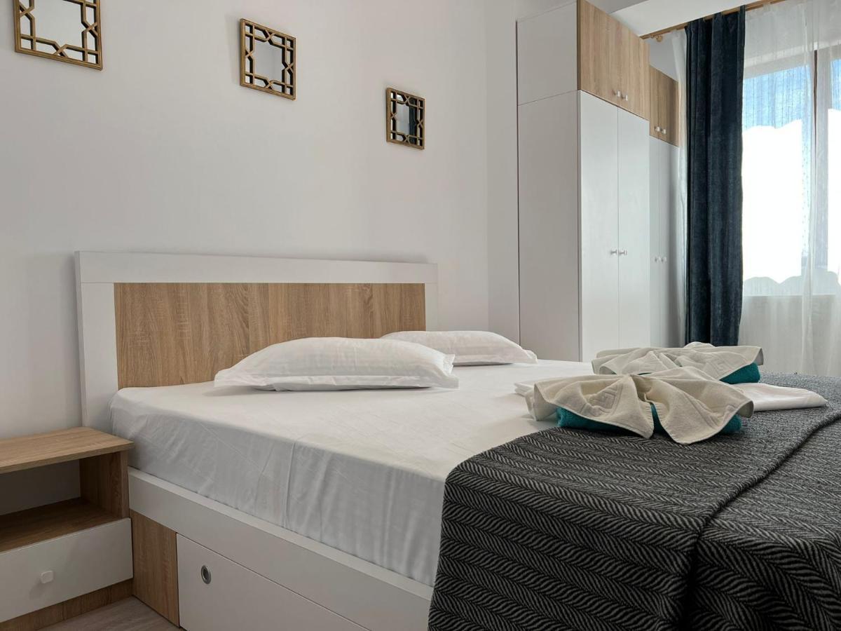 Studios & Apartments Palas By Glam At Lazar Towers Iasi Exterior photo