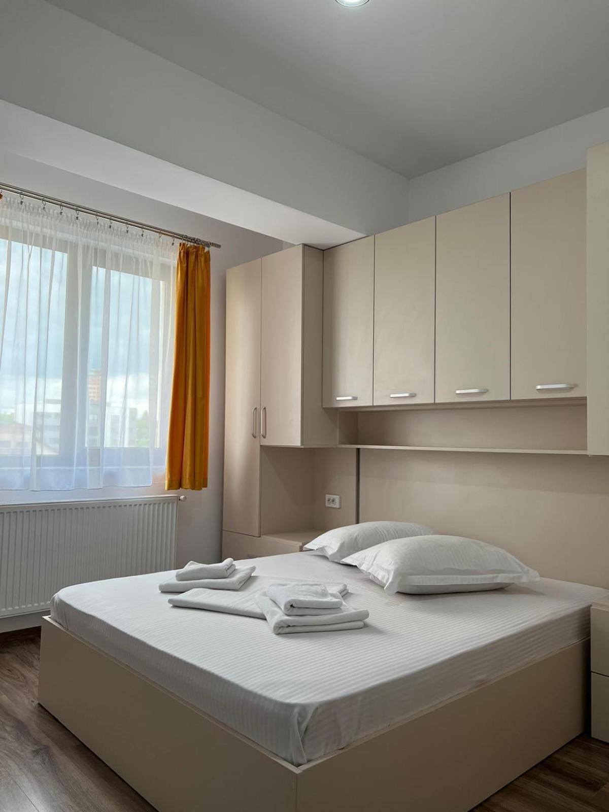 Studios & Apartments Palas By Glam At Lazar Towers Iasi Exterior photo